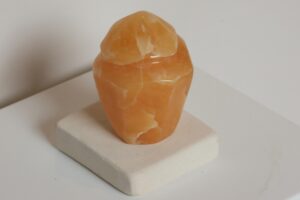 Demi vase, Calcite orange, Brésil