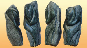 "Qui", Serpentinite, Châtillon, Val d'Aoste, Italie. 2021.