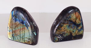 "Canicule". Labradorite de Madagescar. Sculptée Juin 2026